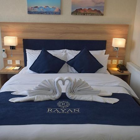 Rayan Hotel Osh Bagian luar foto