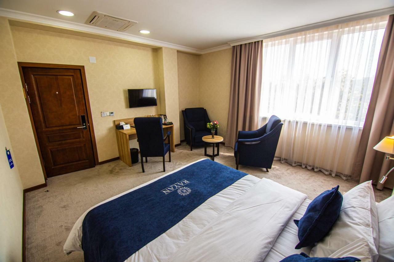 Rayan Hotel Osh Bagian luar foto